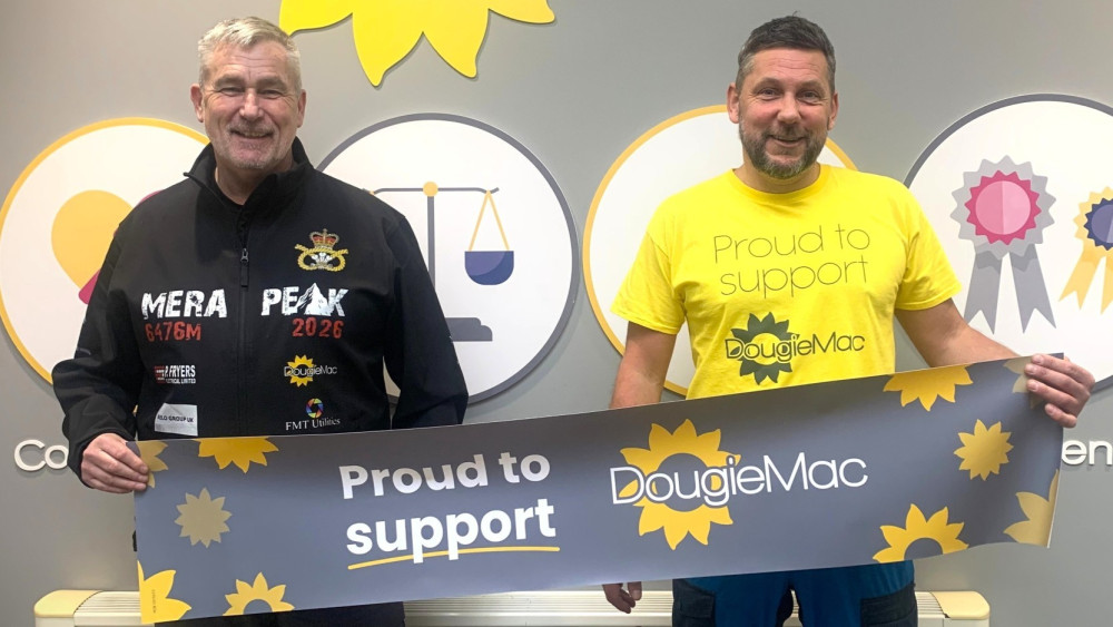 Neil Harding (left) and Tony Beech (right) served together in the Staffordshire Regiment (image via Dougie Mac)