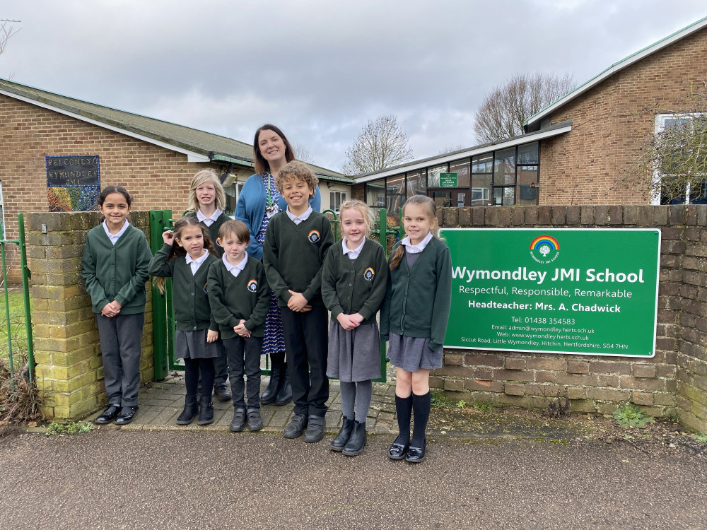Head teacher Ally Chadwick and pupils at Wymondley school