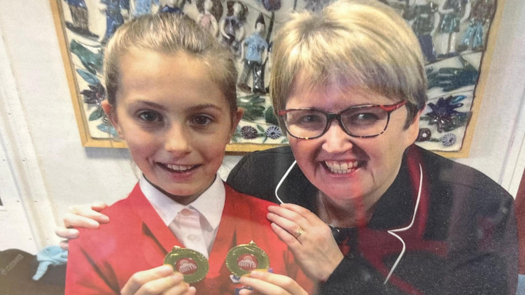 The young budding snowboarder, Mia Brookes, with Emma Clark, her headteacher at Elworth Hall Primary School. (Photo: Emma Clark)