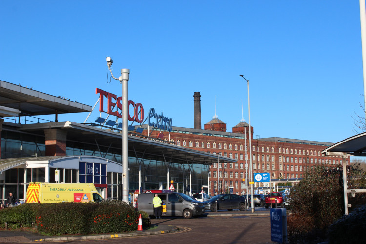 Here are five jobs available around Stockport as of 14 February - in sectors such as hospitality, retail, and more (Image - Nub News)