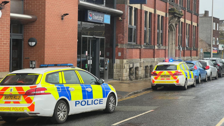 Cheshire Police cars have been spotted outside the Macclesfield Central Travelodge (Credit: Nub News)