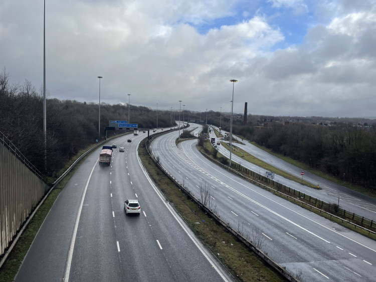 The M60 seen from the Brinnington Road Bridge this morning (16 February) (Image - Nub News)