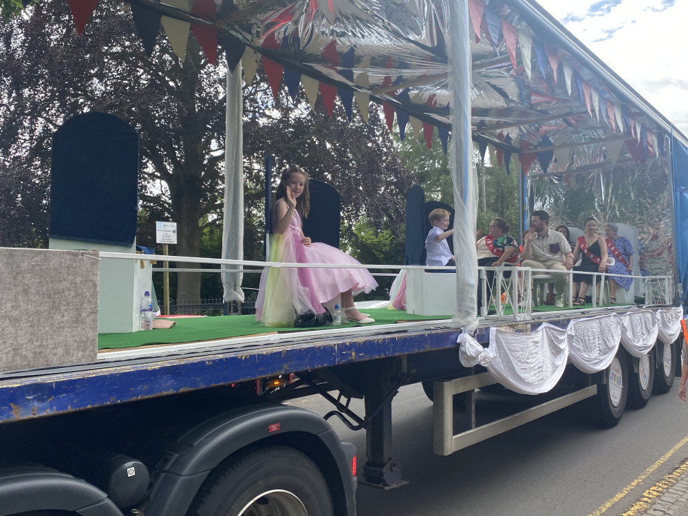 The hunt is on for a new Kenilworth Carnival king or queen (image by Nub News)