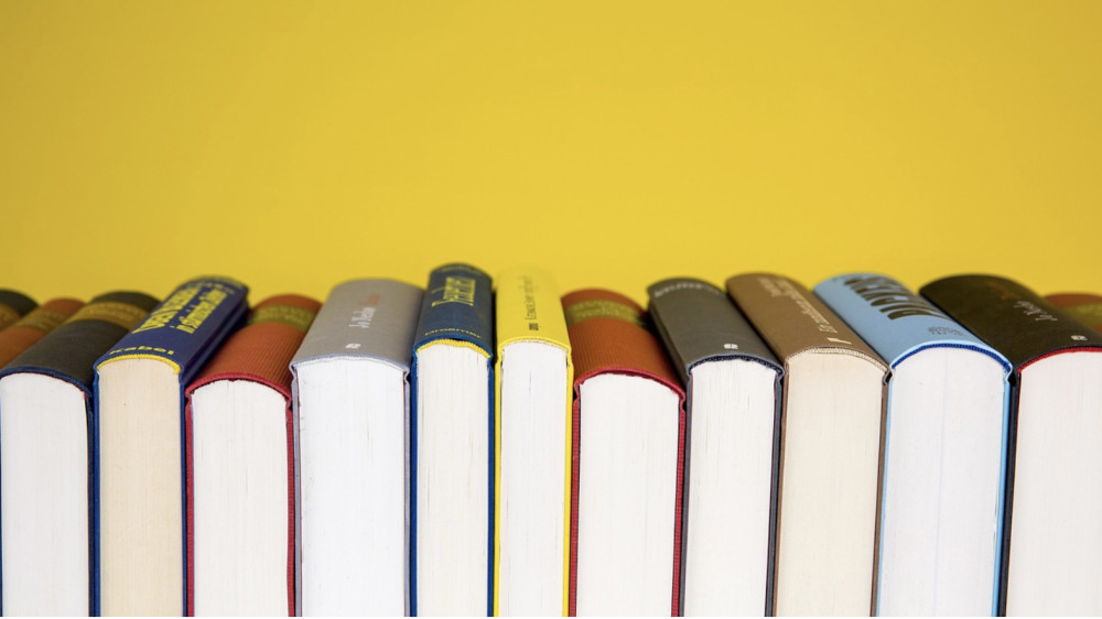 Morrisons in Leamington will donate new books to local schools this World Book Day 2026 (image via Hermann/ Pixabay)