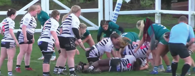 Jess Rowe had hands on the ball as T-Birds forwards pushed over an opening try. 