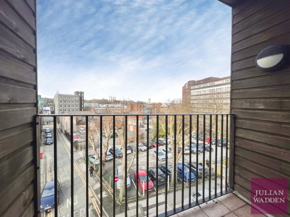 Julian Wadden present this lovely, spacious modern apartment in Stockport town centre as their property of the week (Image - Julian Wadden)