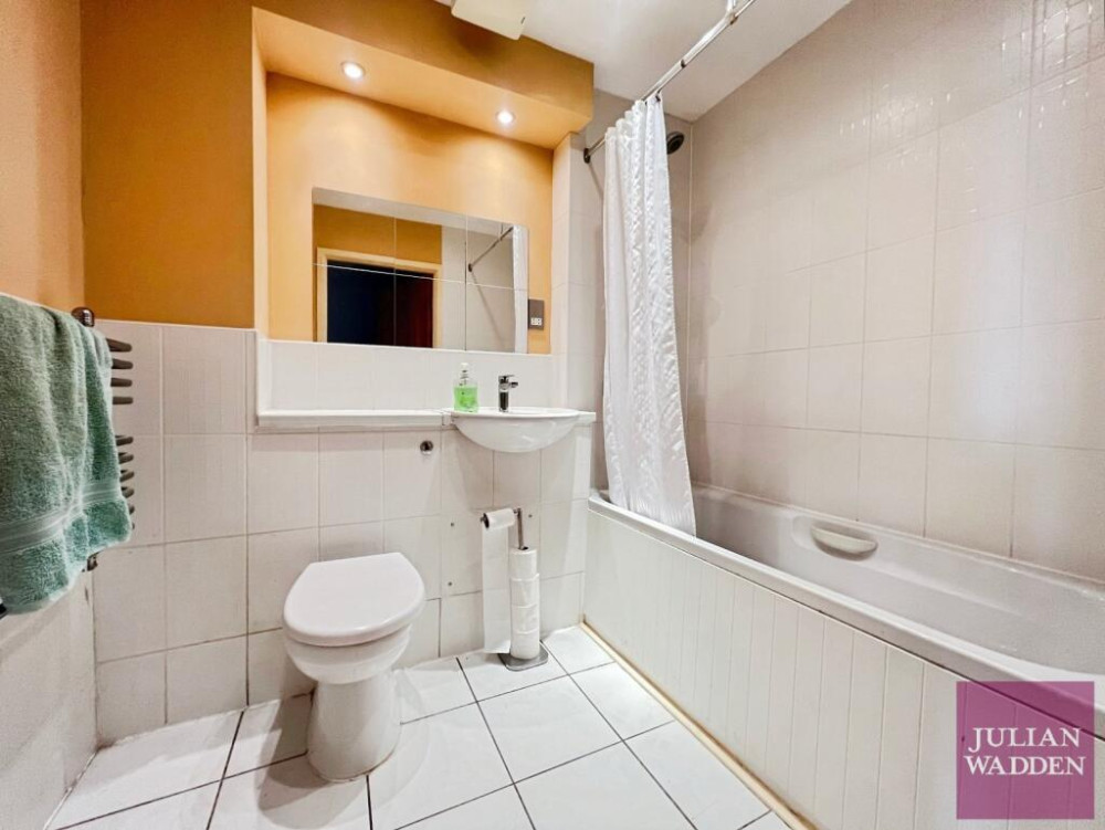 Julian Wadden present this lovely, spacious modern apartment in Stockport town centre as their property of the week (Image - Julian Wadden)