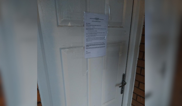 A property on Knutsford Walk in Macclesfield has been shut down by police (Credit: Cheshire Police)