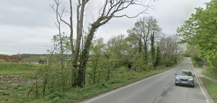 HS2 cancels A425 Leamington Road closures near Southam; traffic lights remain until Friday, 20 March for maintenance work (image via Google) 