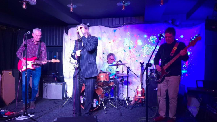 More than 80 people turned out at The Cabbage Patch in Twickenham for the High Tide Ripples fundraiser in aid of SPEAR (credit: Image supplied).