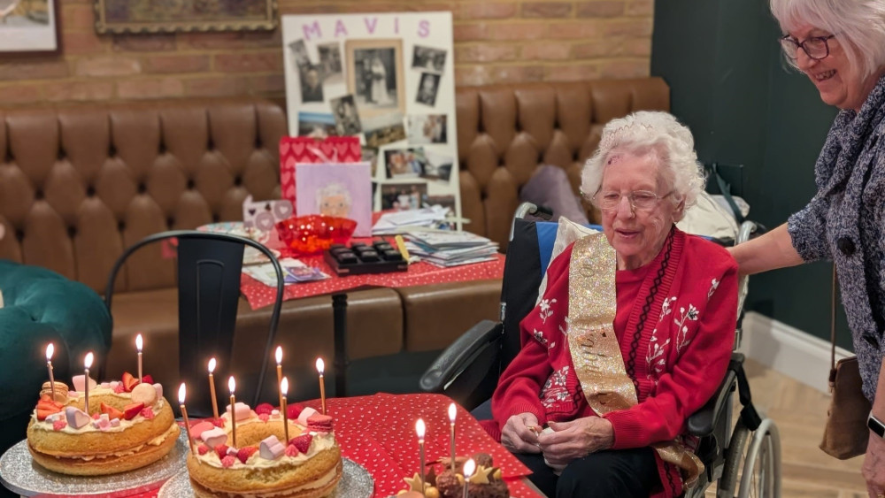Congleton resident Mavis Tattersall celebrates her 100th birthday with daughter, Pauline (Credit: Sandstone Care)