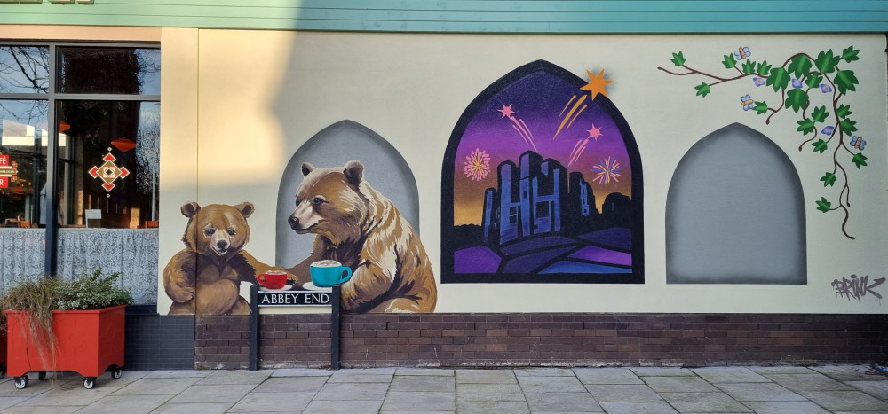The new mural has been unveiled at Fossato Lounge (image by Warwickshire County Council)