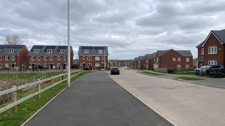 A gate will eventually connect Stoneleigh View and Kenilworth School (image by Nub News)