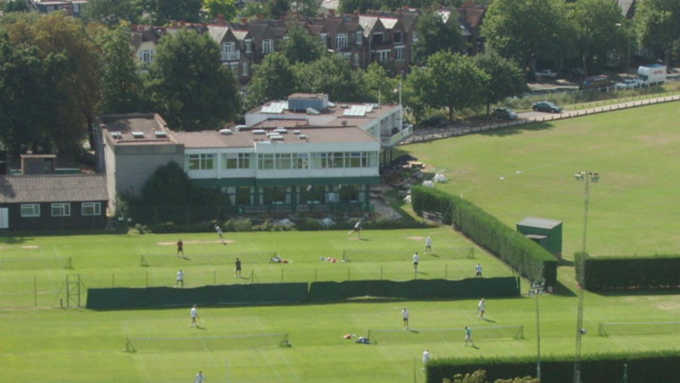 Plans to install new LED lighting at a court in Old Deer Park have been refused by Richmond Council (credit: Wikimedia Commons).