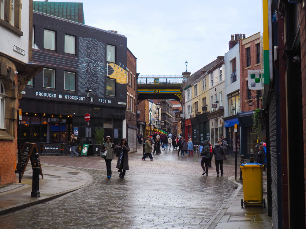 There is lots going on in Stockport this weekend, including author talks, a new bar opening, and more (Image - Leslie Kerwin)