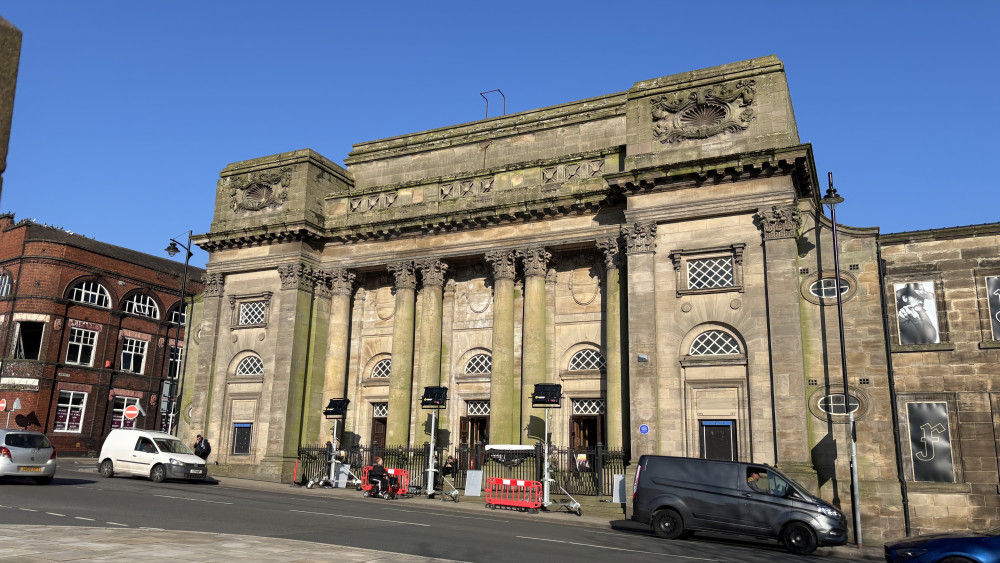 Filming has been spotted at the Queen's Theatre in Burslem (image via Nub News)