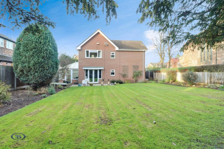 This week we are featuring a property in the prestigious Alsager location of The Avenue. (Photo: Stephenson Browne)