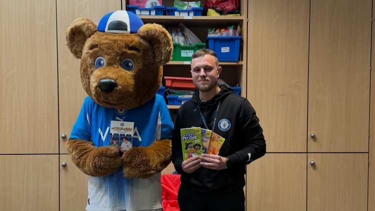 Stockport County Community Trust is donating hundreds of books to primary schools across the borough as part of World Book Day (Image - Nub News)