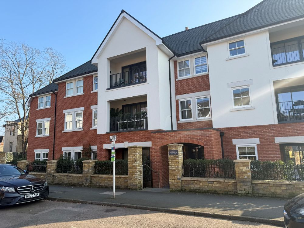 Builders at the Mulberry Court development, located on Lower Teddington Road, say they have been 'left unpaid' (Image supplied)