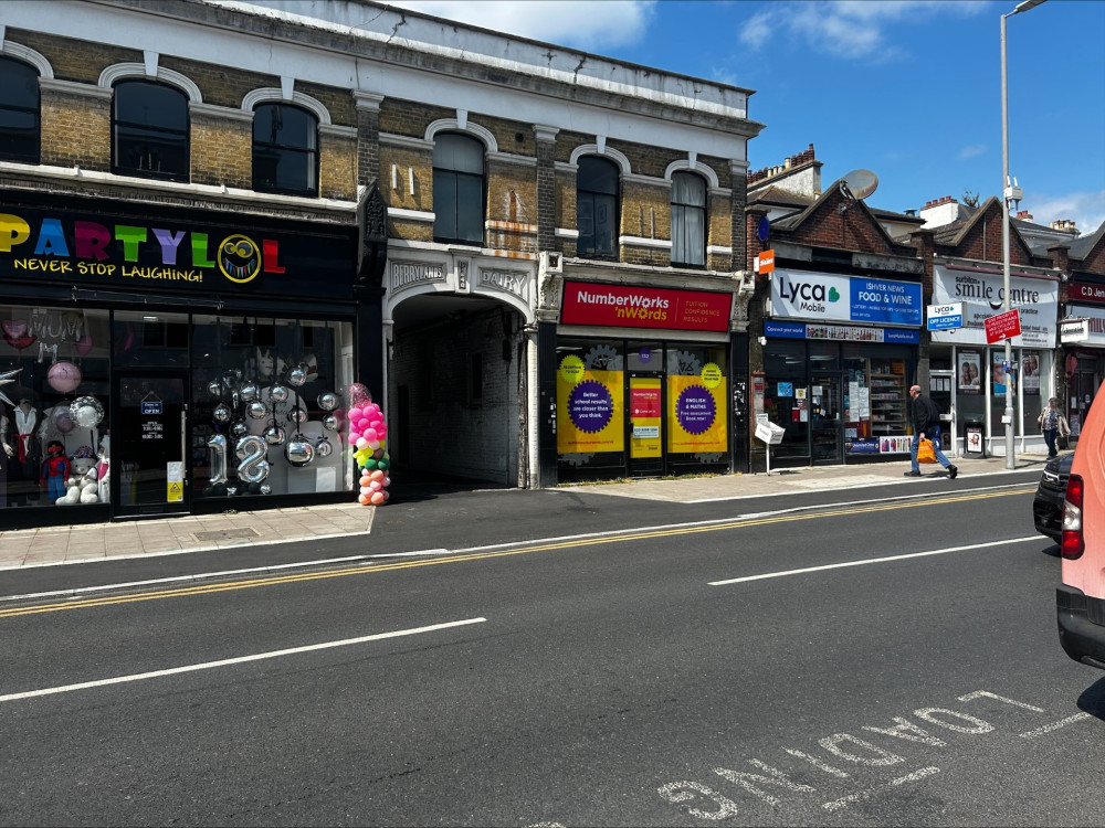 A woman died in a flat on Ewell Road, Surbiton last week (Credit: Tilly O'Brien)
