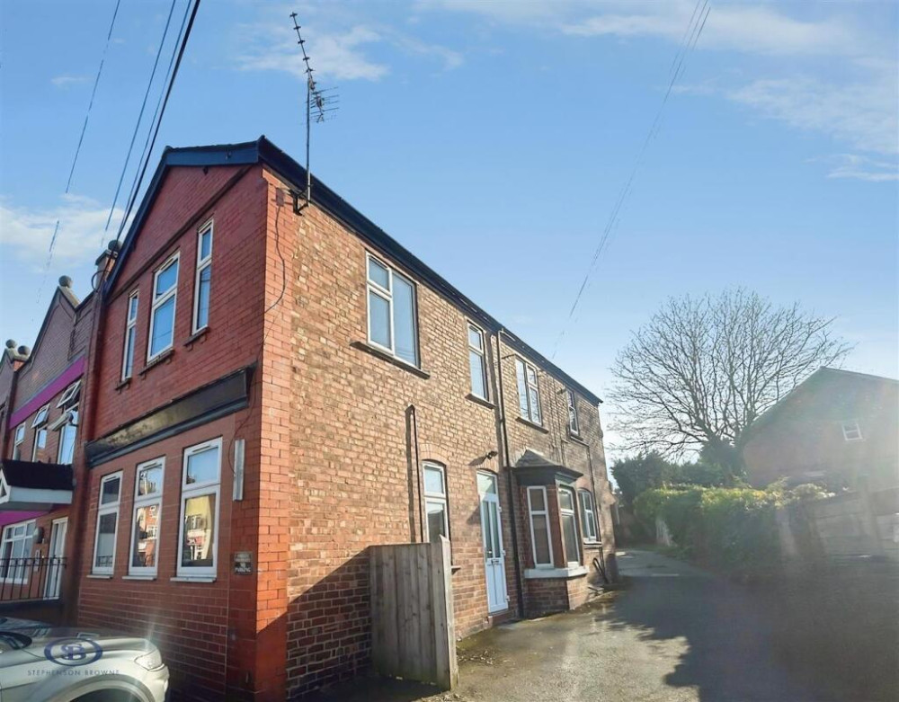 A charming two bedroom apartment in Wheelock Street, Middlewich on the rental market. (Image - Stephenson Browne Sandbach) 
