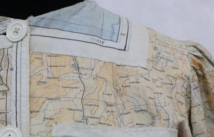 The Silk Museum: Special Finds from the Women's Costume Collection