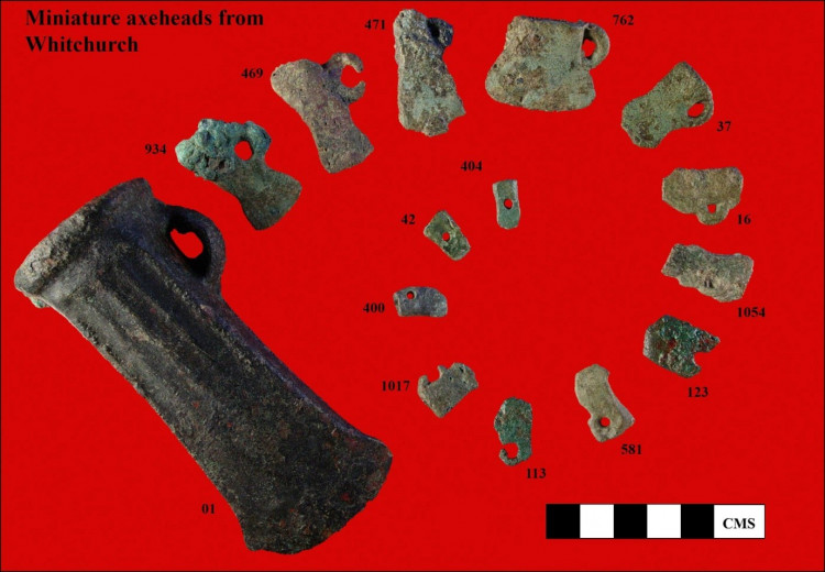 Building New Communities at the End of the Bronze Age