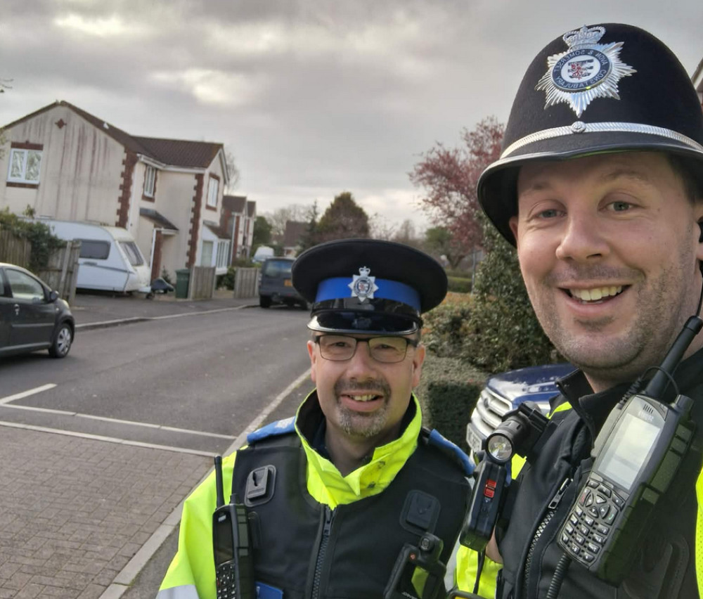 Police patrols in Street raise warnings over unsafe parking and seat belt habits during school runs, urging drivers to follow safety rules to protect children. (Photo: FB/A&S Police) 