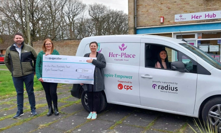 Kira Baker and Steven Matthias from SP Energy, which donated to the van purchase, with founder of Her-Place Charitable Trust, Kate Blakemore (Photo: Jan Roberts).