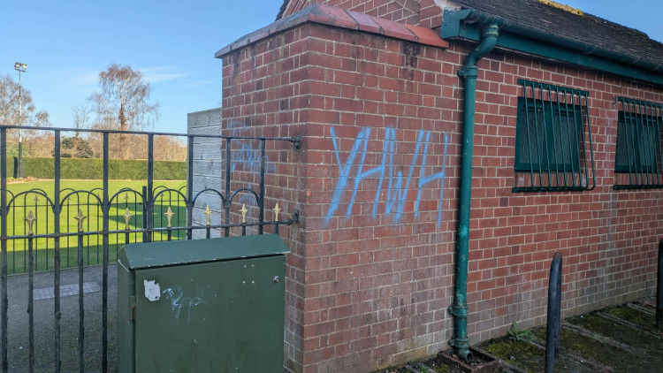 Graffiti has appeared inside and outside Sandbach Park in the town centre. (Photo: Nub News)