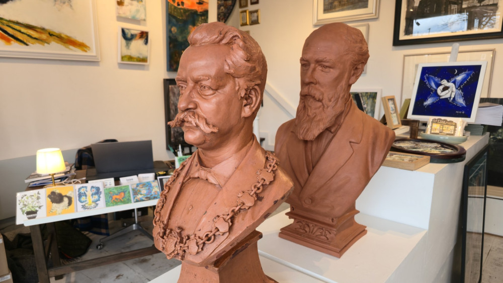 Research suggests the sculptures depict the prominent 19th century figures, William Woodall and James Maddock (image via Stoke-on-Trent City Council)