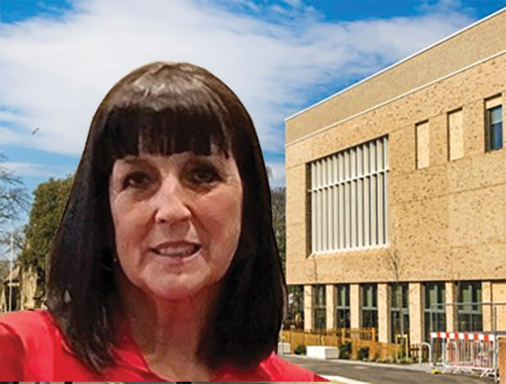 Lady in red: Thurrock Labour leader Cllr Lynn Worrall