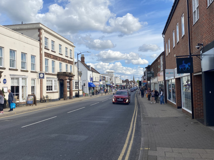 Police have not said which shop on Warwick Road was targeted (image by Nub News)
