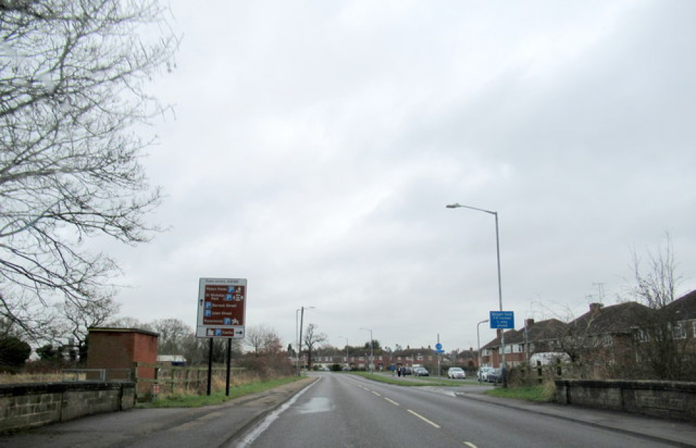 The A4189 Hampton Road is shut near the bridge over the A46 (image by Ro