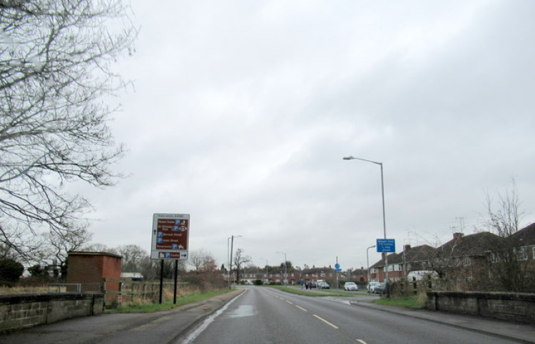 The A4189 Hampton Road is shut near the bridge over the A46 (image by Ro