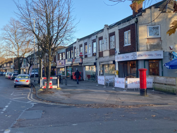 A mobile phone service outage has reportedly left customers around Cheadle and Cheadle Heath unable to make urgent calls (Image - Nub News)
