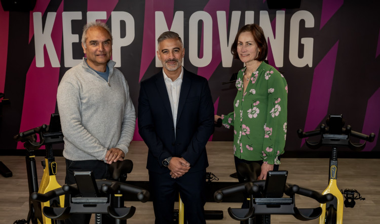 (L-R) Councillor Alan Juriansz, GLL's Simon Sen, and Councillor Julia Neden-Watts (Credit: Richmond Council)