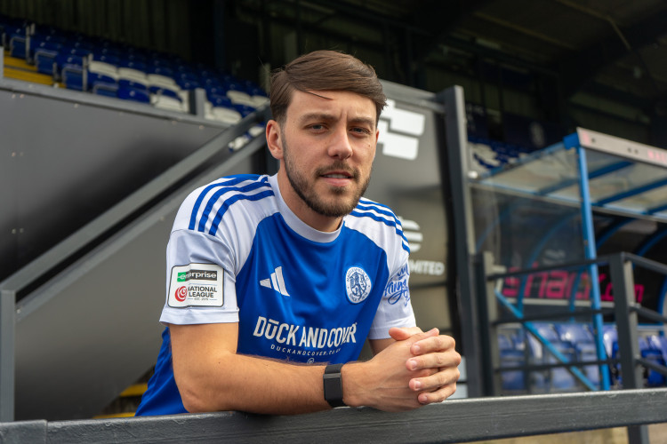 Harry McHugh has signed for the Silkmen (Credit: Macclesfield FC)