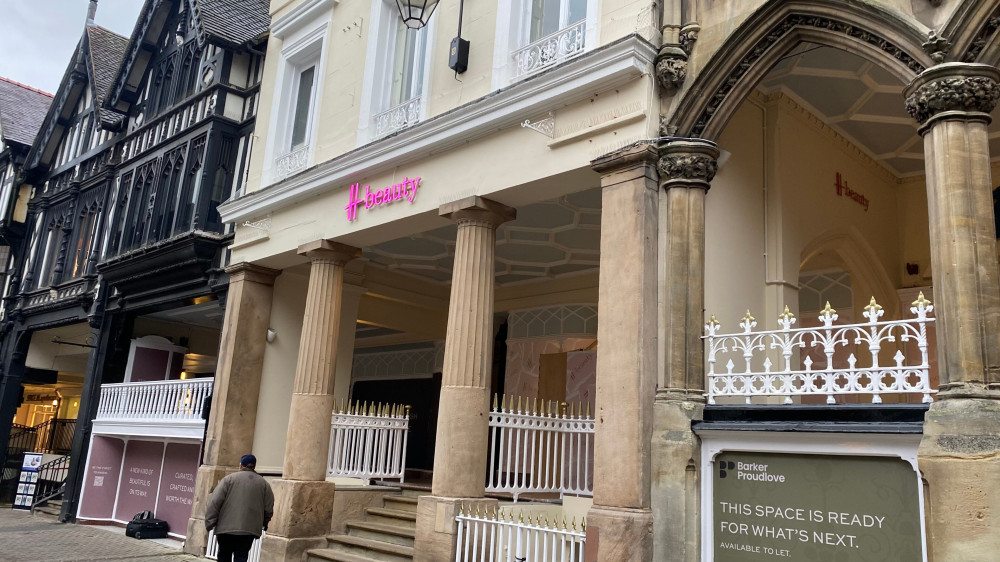 Fire crews were called to H Beauty in Chester city centre on Tuesday morning (Nub News)