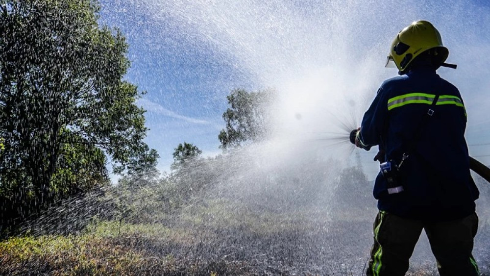 Firefighters were called to an area of woodland off Thornhill Road, Bentilee (image via Staffordshire Fire and Rescue Service)