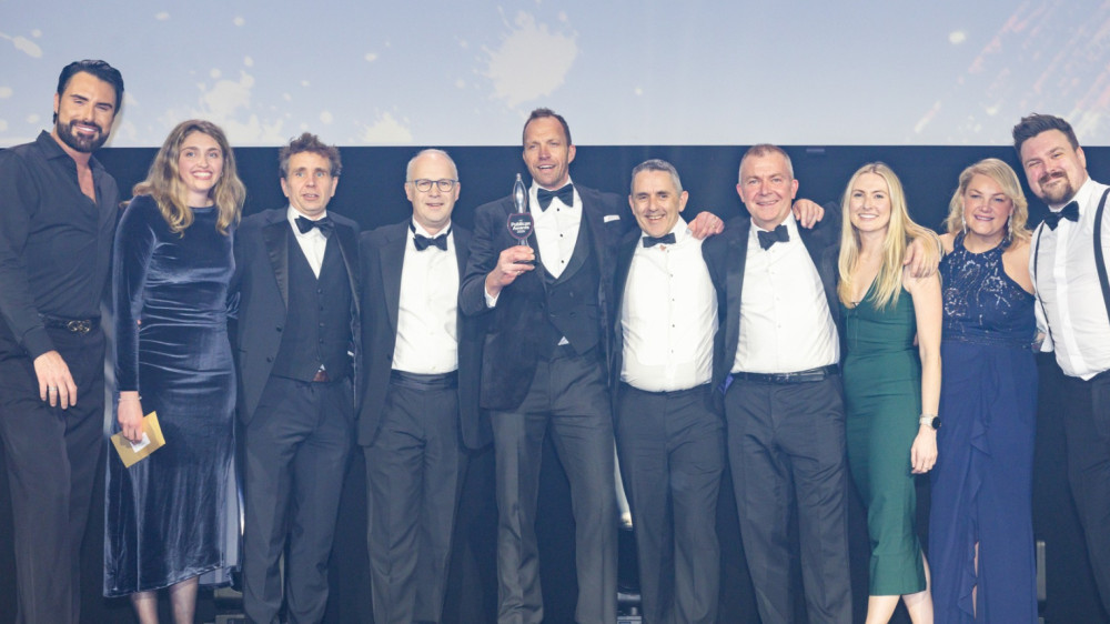 The Robinsons team with host Rylan Clark (Image via Robinsons)