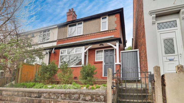 This week we are showcasing a three-bedroom house for sale in Stoke-on-Trent (images via Stephenson Browne)