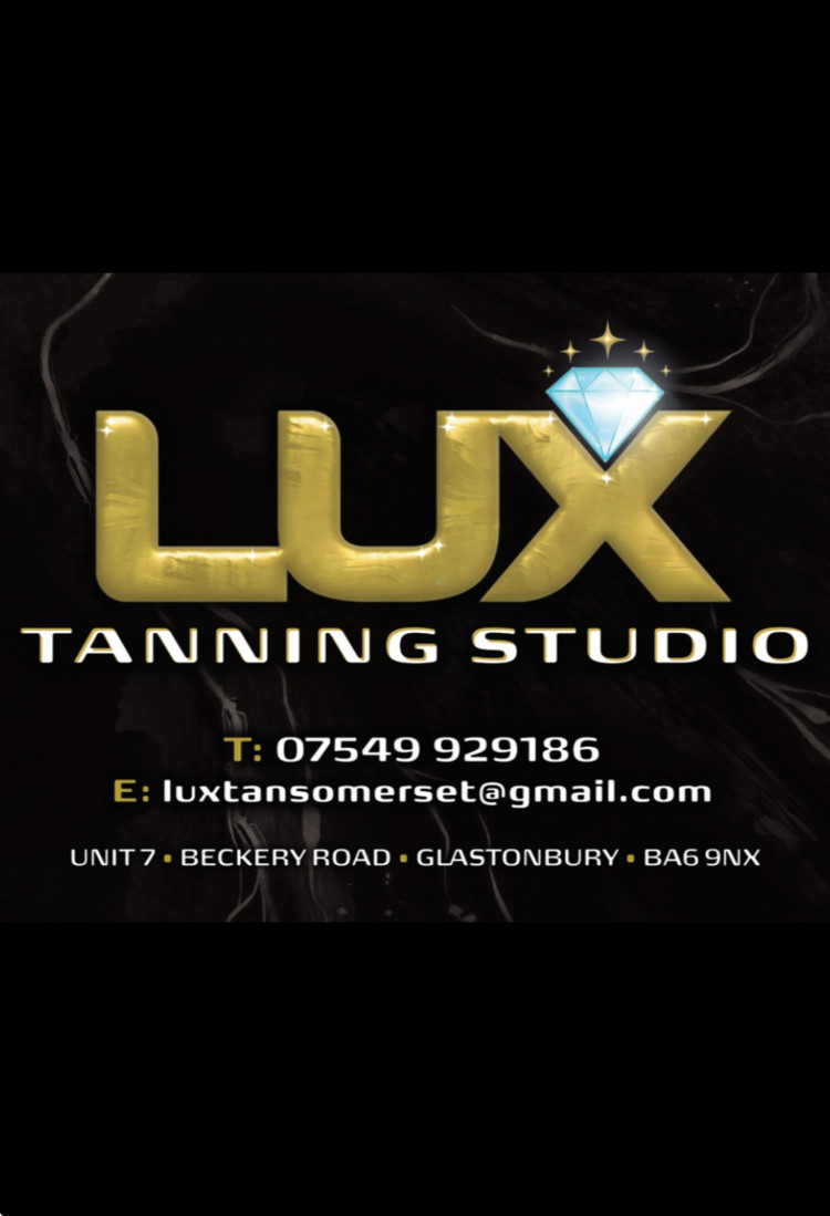 Lux tanning studio 