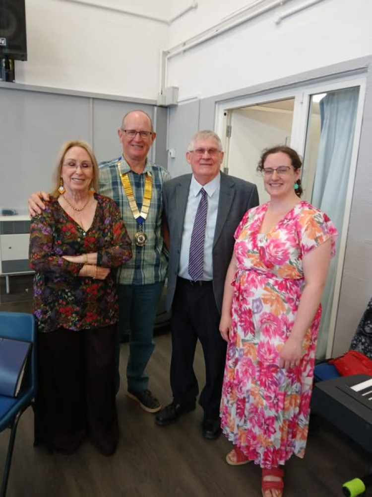 Marianne Cowpe consort, Jon Cowpe, John Fanshaw with Emily Gait Scaglioni, Musical Director of the choir.
