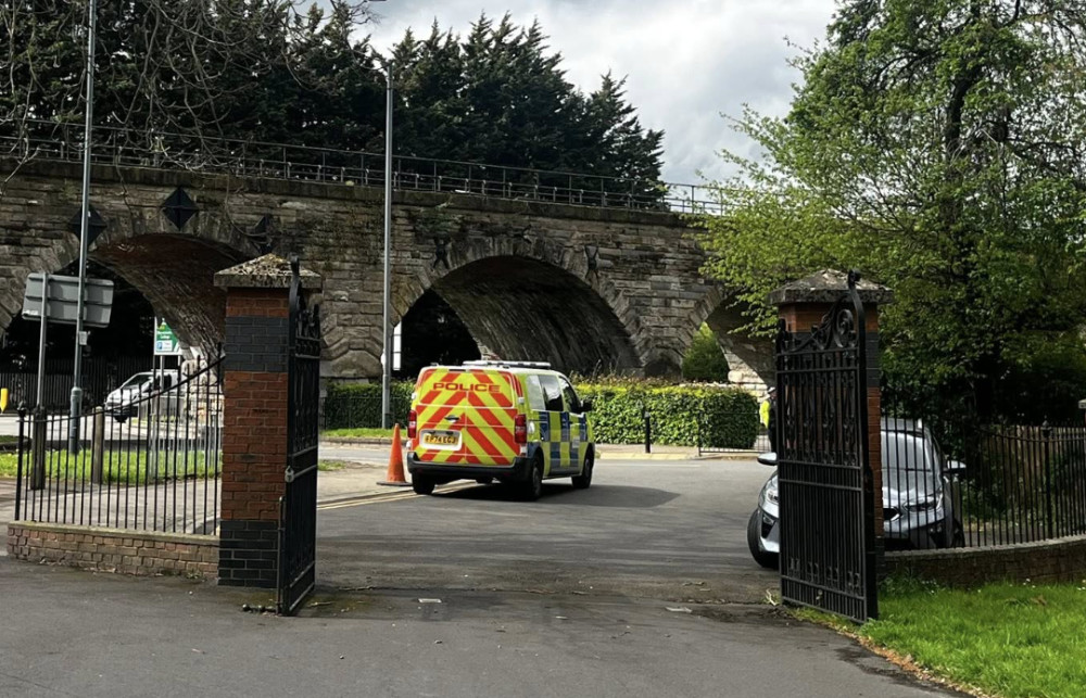 Police have recovered a body from the river at Victoria Park, Leamington (image via Nub News) 