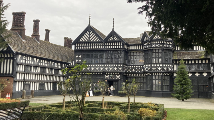 Bramall Hall has received £1,000,000 in funding from the UK government's Arts Everywhere Fund (Image - Nub News)