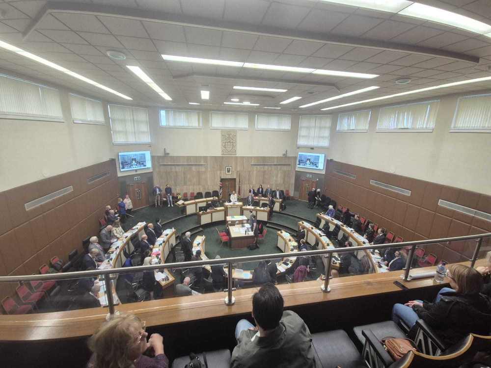 Solihull Council's full council meeting (image via LDRS)