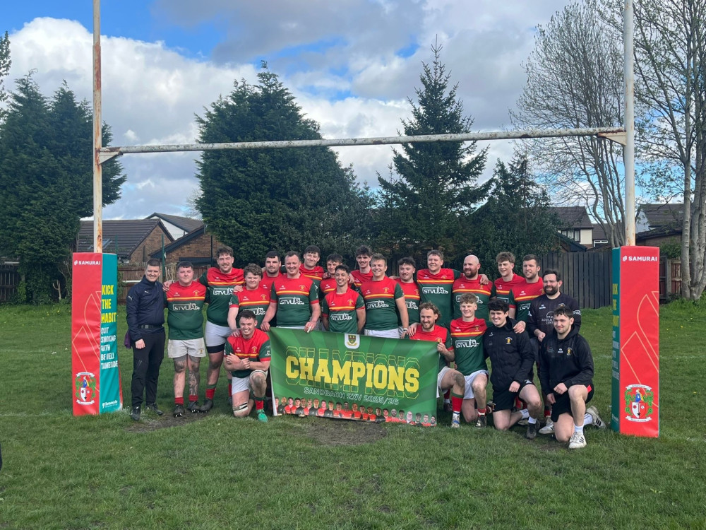 Sandbach 2nd XV team are crowned league champions! (Photo: Sandbach RUFC) 