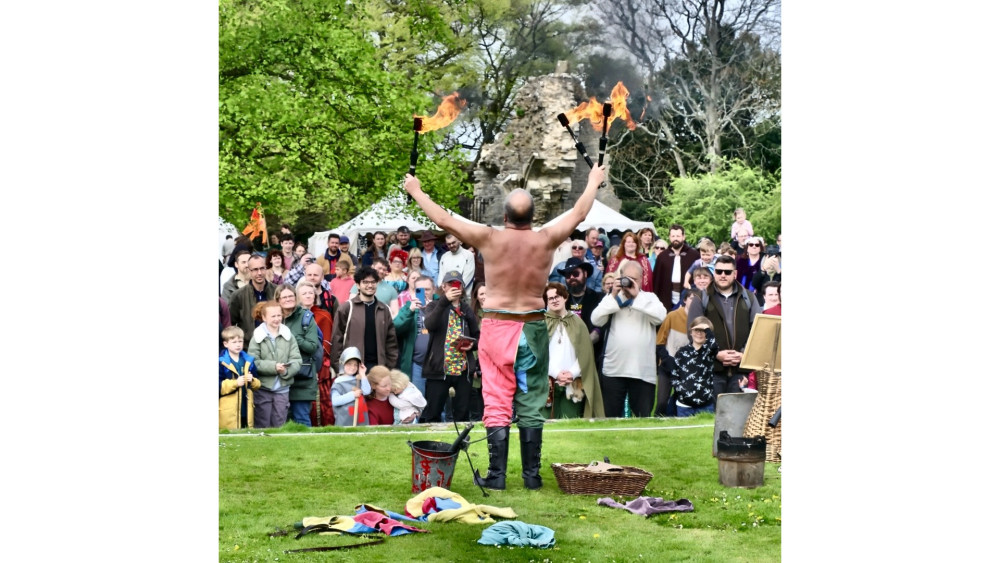 Glastonbury Abbey’s medieval fayre approaches, with sold-out Saturday and weekend tickets. Sunday still available. Beware of ticket scams online
