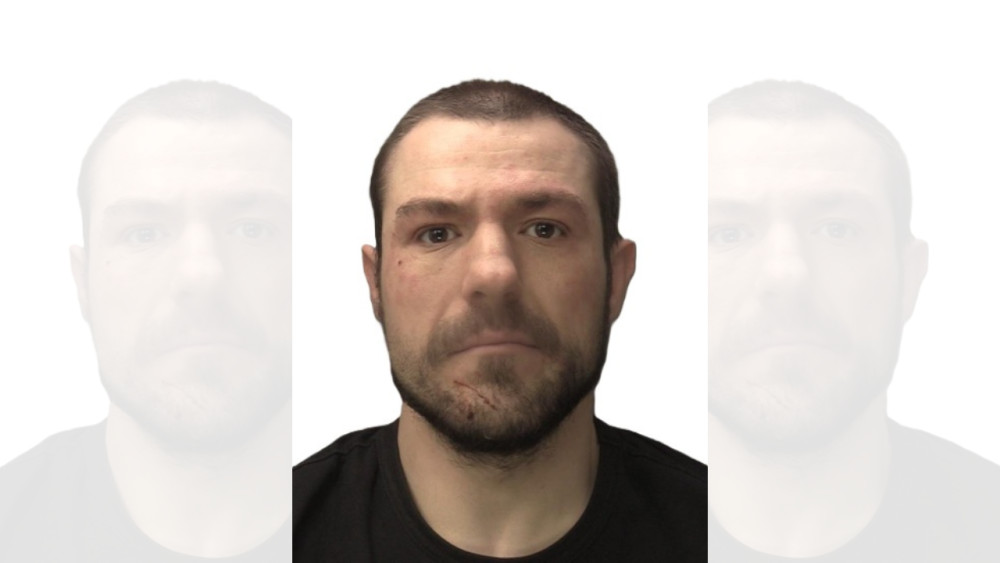 Warwickshire Police is appealing for information on missing Callum (image via Warwickshire Police)